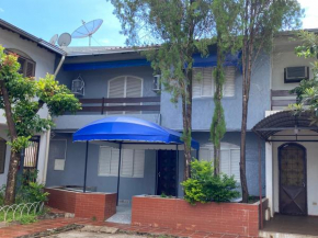 Ampla Casa em condomínio